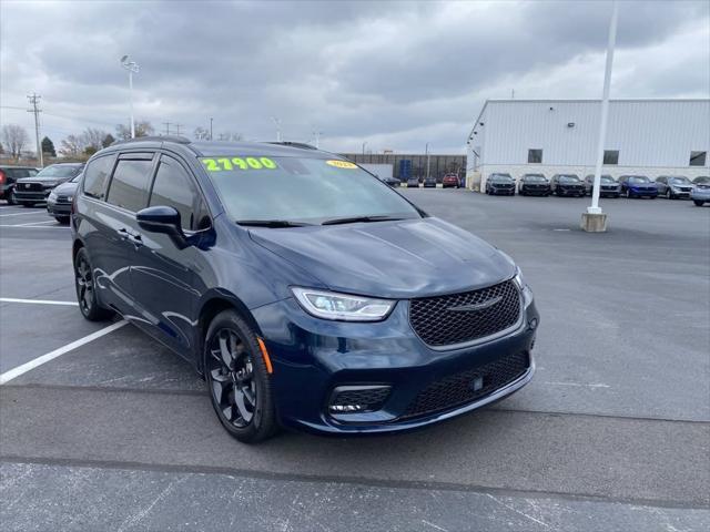 used 2023 Chrysler Pacifica car, priced at $27,900