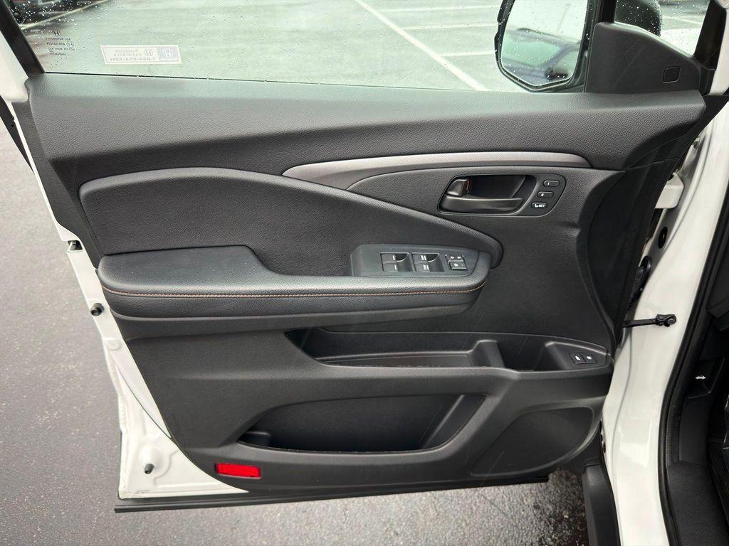 used 2023 Honda Passport car, priced at $34,400