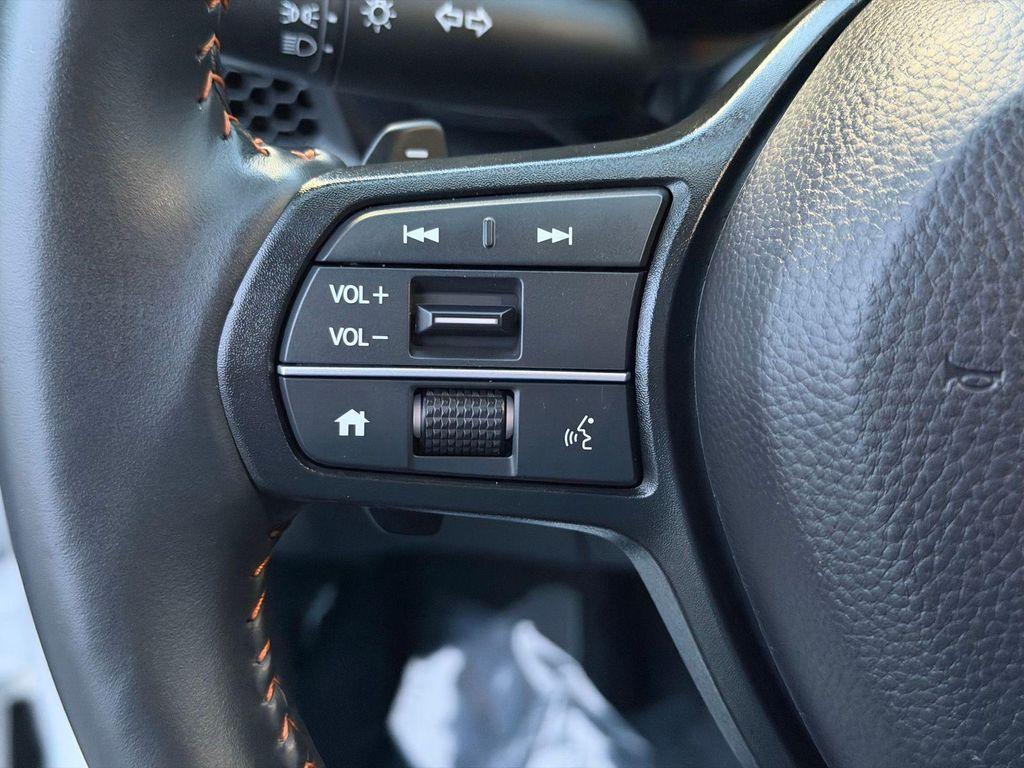 used 2025 Honda CR-V Hybrid car, priced at $35,800