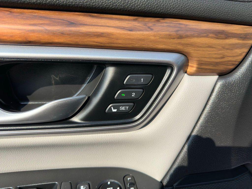 used 2021 Honda CR-V car, priced at $23,800