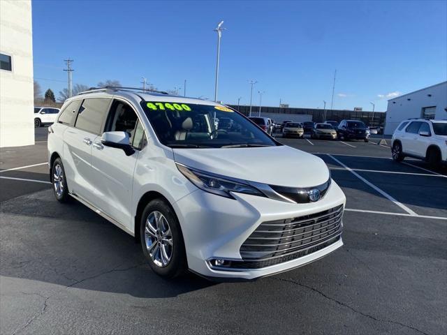 used 2022 Toyota Sienna car, priced at $47,400