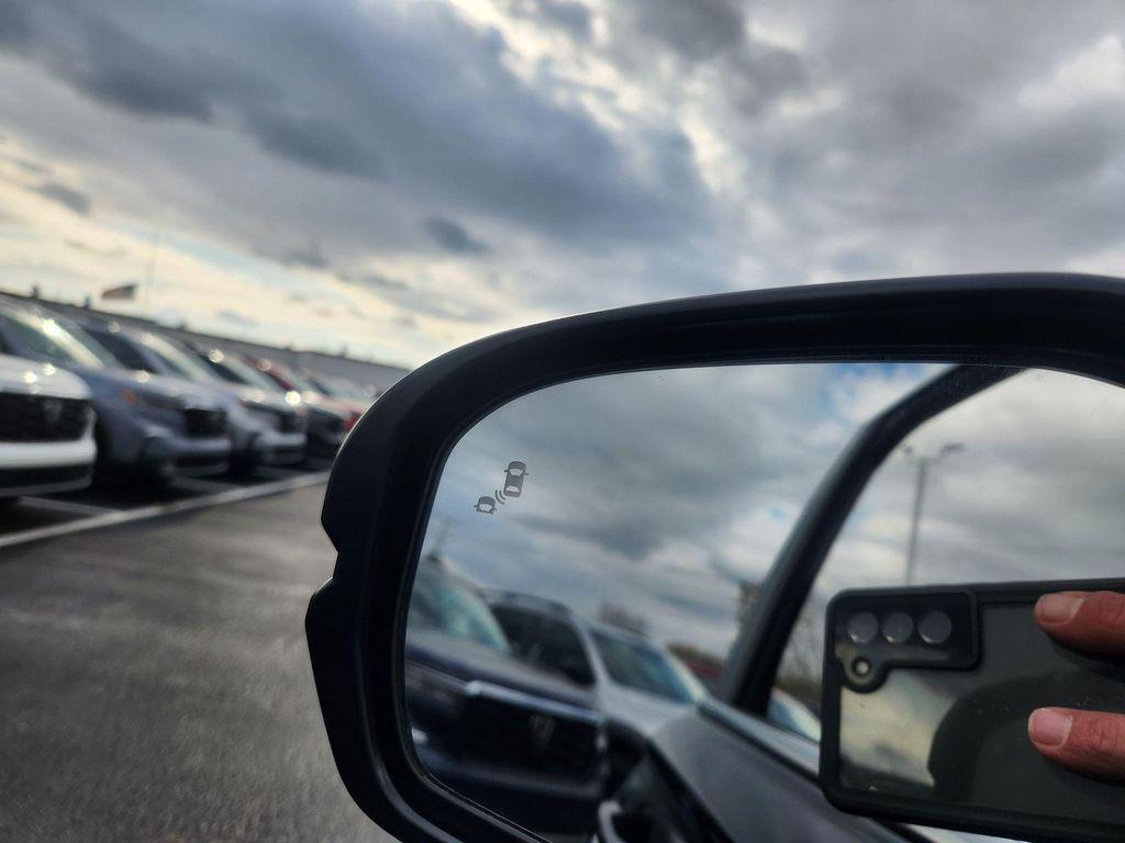 used 2025 Honda CR-V Hybrid car, priced at $35,900