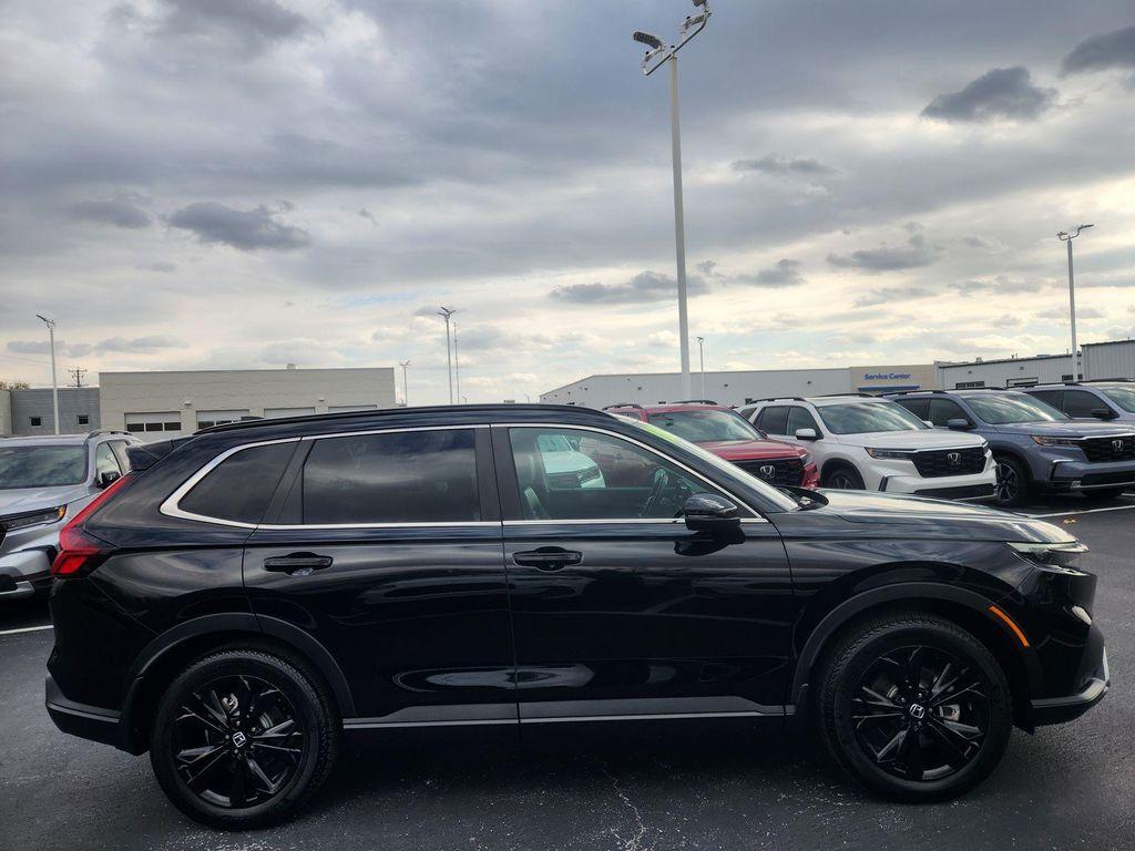 used 2025 Honda CR-V Hybrid car, priced at $35,900