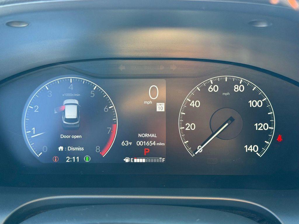 used 2025 Honda HR-V car, priced at $28,500