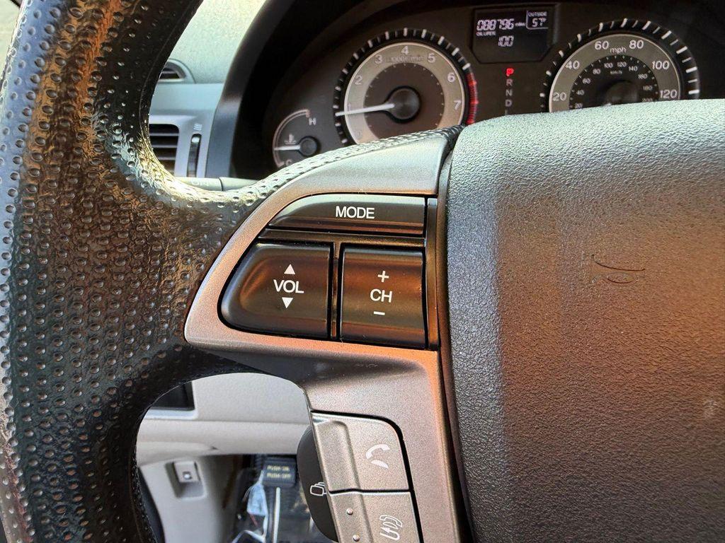 used 2015 Honda Odyssey car, priced at $14,900