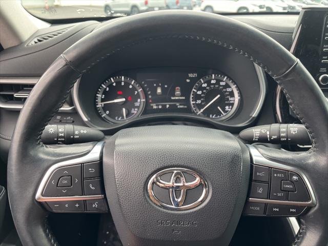 used 2021 Toyota Highlander car, priced at $32,800