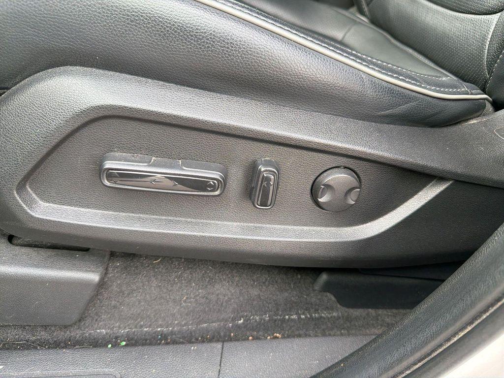 used 2023 Honda Pilot car, priced at $41,800