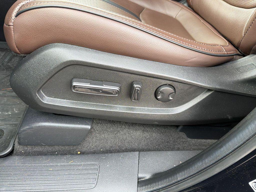 used 2023 Honda Pilot car, priced at $42,400