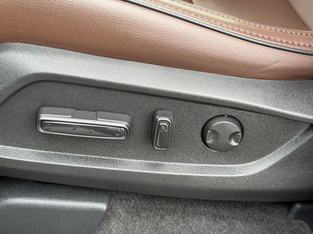 used 2023 Honda Pilot car, priced at $42,400