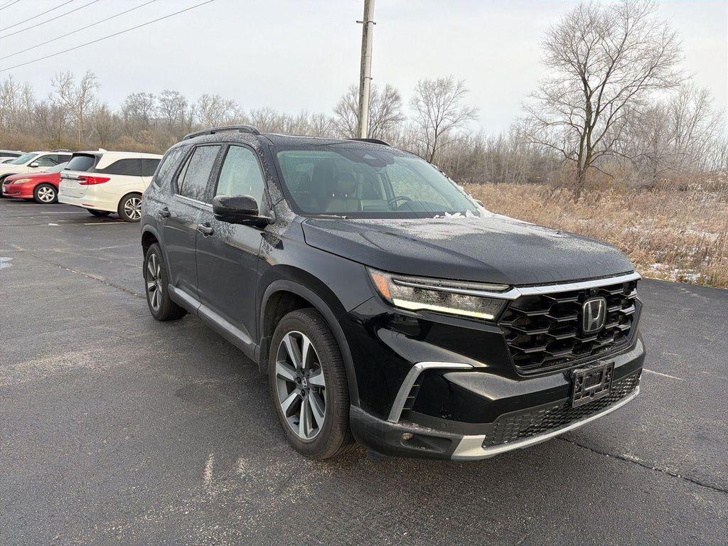 used 2023 Honda Pilot car, priced at $42,400