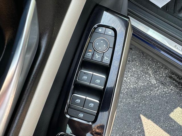 used 2022 Nissan Pathfinder car, priced at $32,900