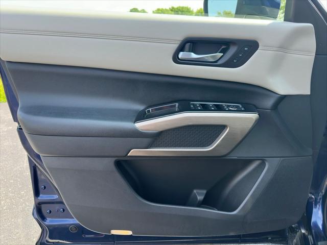 used 2022 Nissan Pathfinder car, priced at $32,900