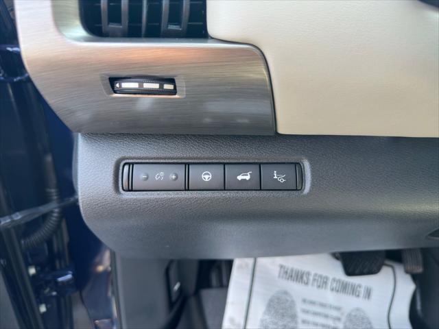 used 2022 Nissan Pathfinder car, priced at $32,900