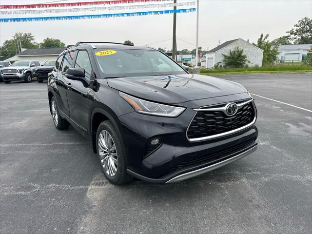 new 2025 Toyota Highlander car, priced at $55,572
