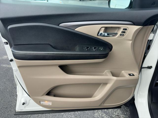 used 2022 Honda Ridgeline car, priced at $32,900