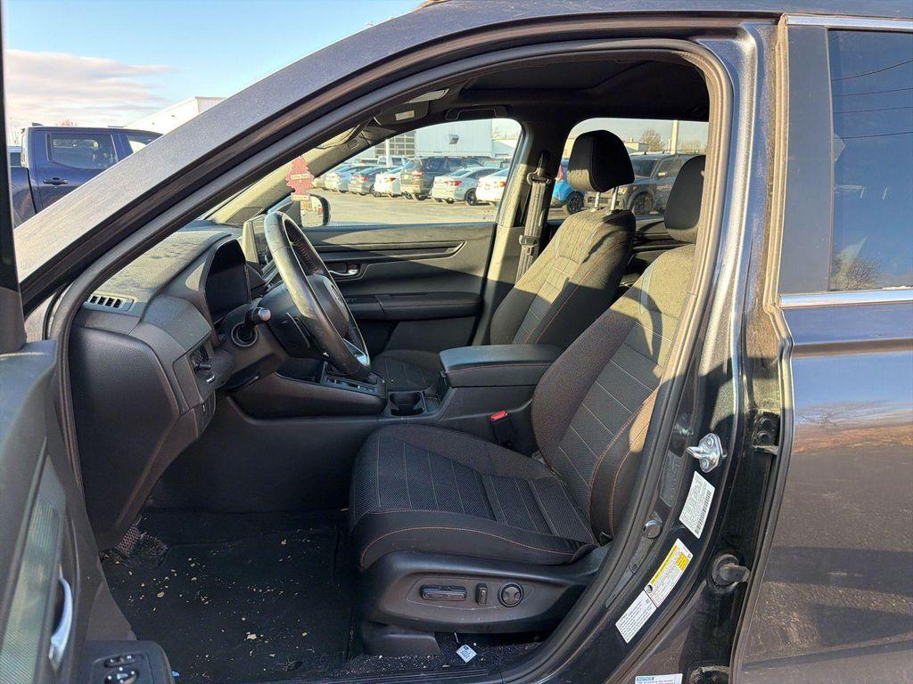 used 2023 Honda CR-V Hybrid car, priced at $28,400