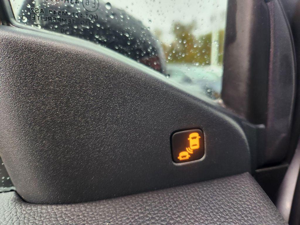 used 2021 Honda Pilot car, priced at $27,500