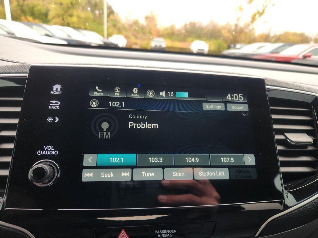 used 2021 Honda Pilot car, priced at $27,500