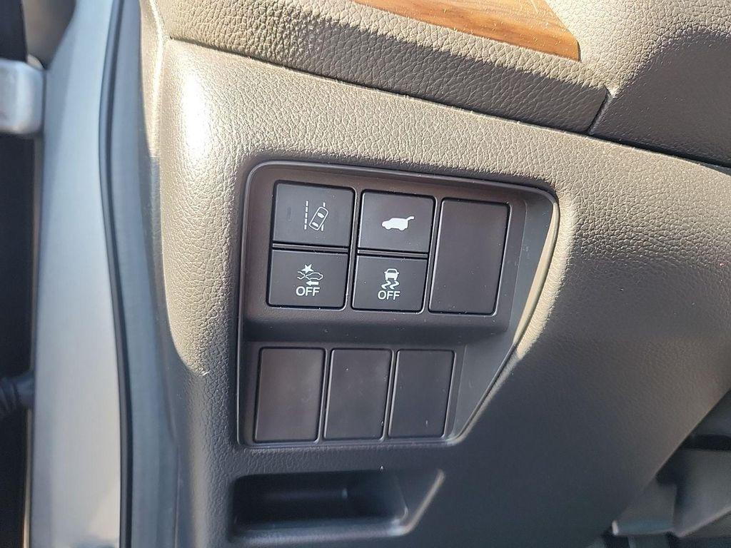 used 2018 Honda CR-V car, priced at $21,900