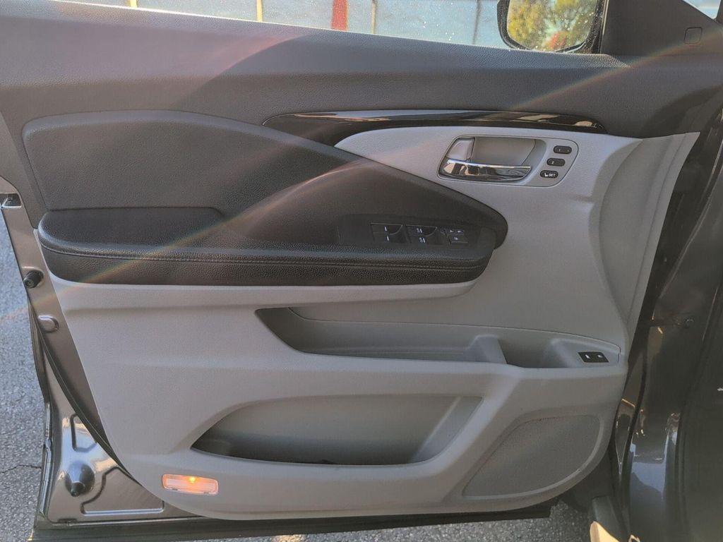 used 2021 Honda Pilot car, priced at $26,900