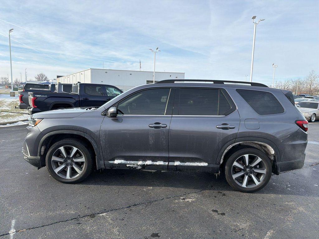 used 2024 Honda Pilot car, priced at $41,900