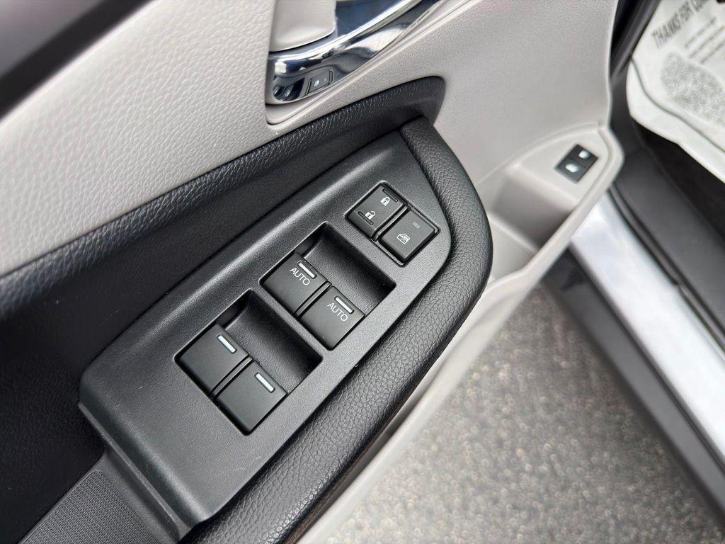used 2021 Honda Pilot car, priced at $21,900