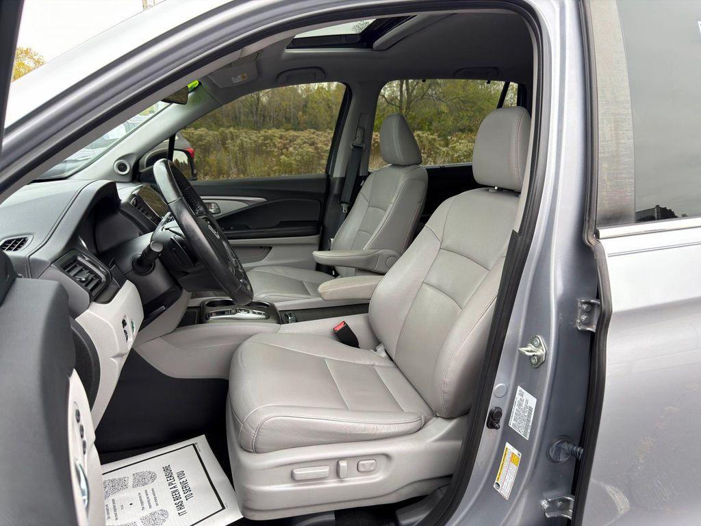 used 2021 Honda Pilot car, priced at $21,900