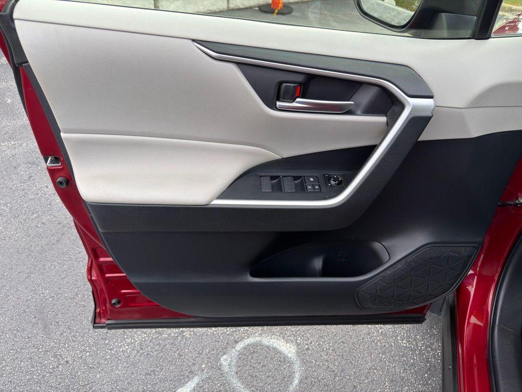 used 2019 Toyota RAV4 Hybrid car, priced at $20,900