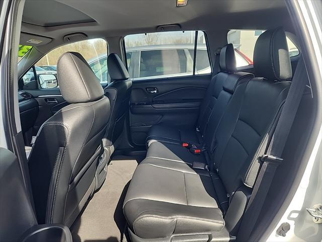 used 2022 Honda Pilot car, priced at $33,400