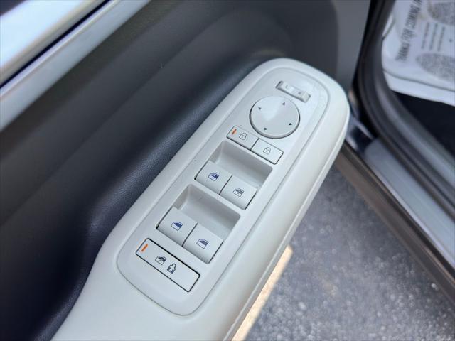 used 2024 Hyundai Santa Fe car, priced at $30,900
