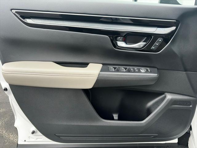 used 2023 Honda CR-V car, priced at $33,900