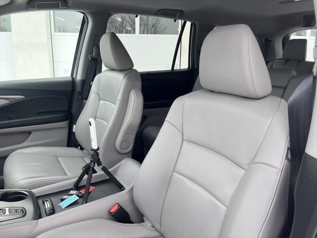 used 2022 Honda Pilot car, priced at $33,900