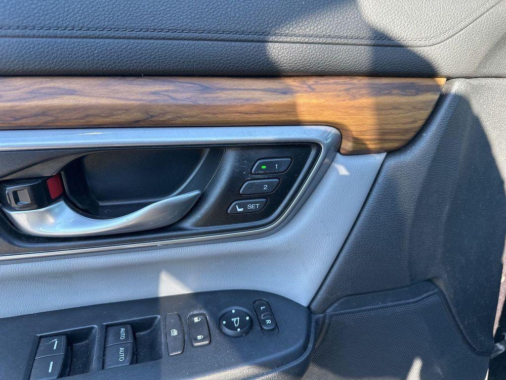used 2018 Honda CR-V car, priced at $17,400