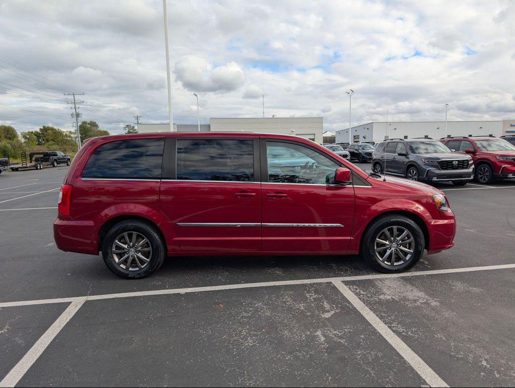 used 2016 Chrysler Town & Country car, priced at $10,400