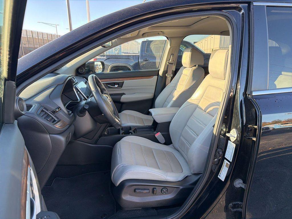 used 2022 Honda CR-V car, priced at $28,900
