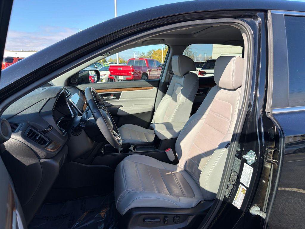 used 2022 Honda CR-V car, priced at $28,900
