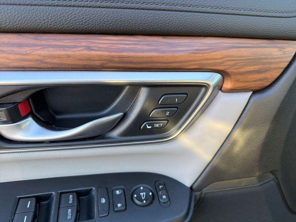 used 2022 Honda CR-V car, priced at $28,900