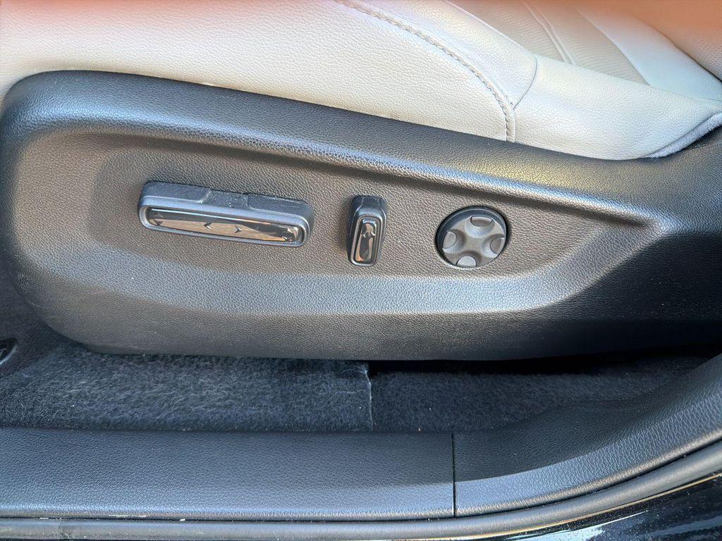 used 2022 Honda CR-V car, priced at $28,900