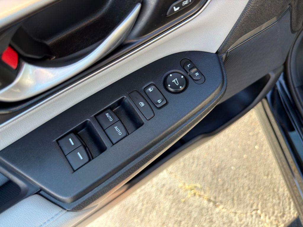 used 2022 Honda CR-V car, priced at $28,900