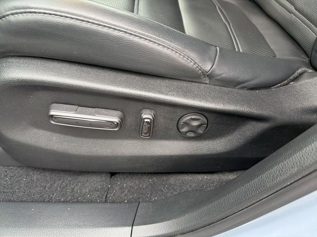 used 2022 Honda CR-V car, priced at $27,400