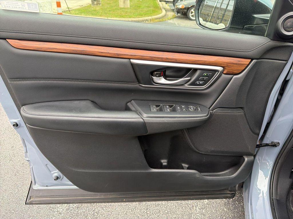 used 2022 Honda CR-V car, priced at $27,400