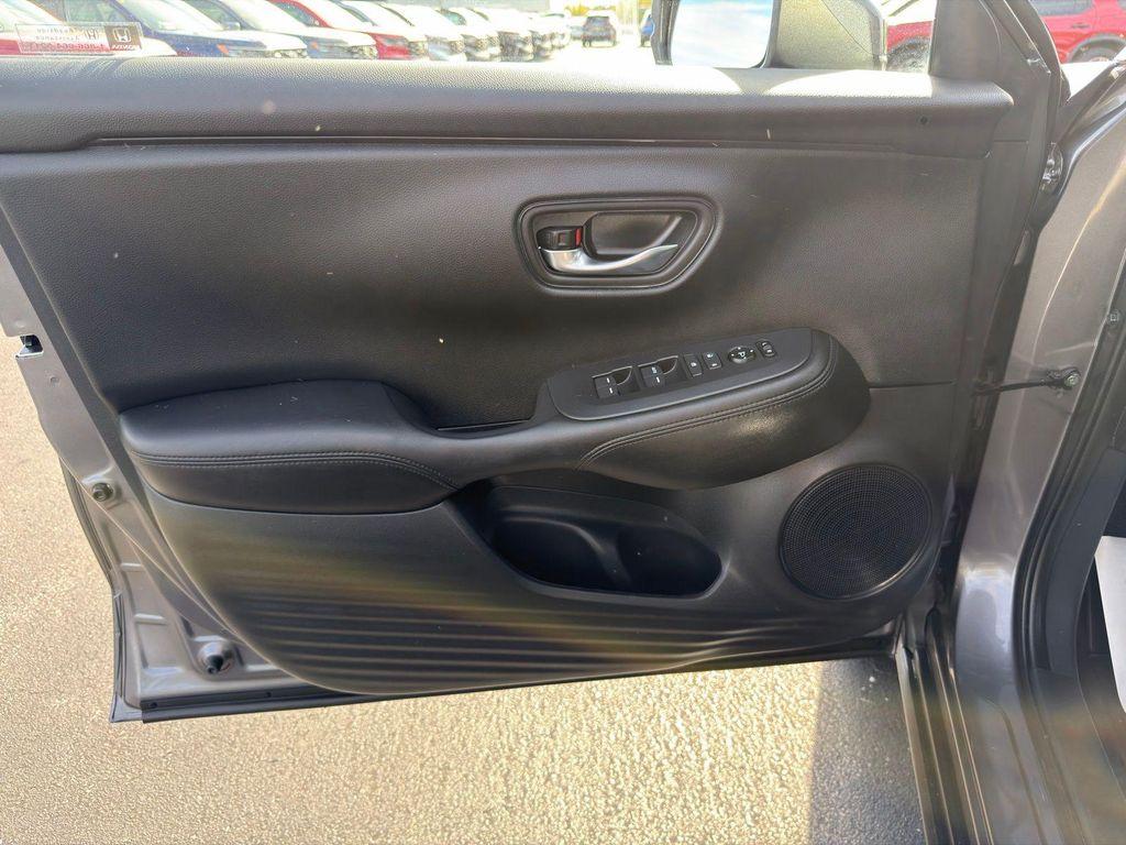 used 2025 Honda HR-V car, priced at $25,900
