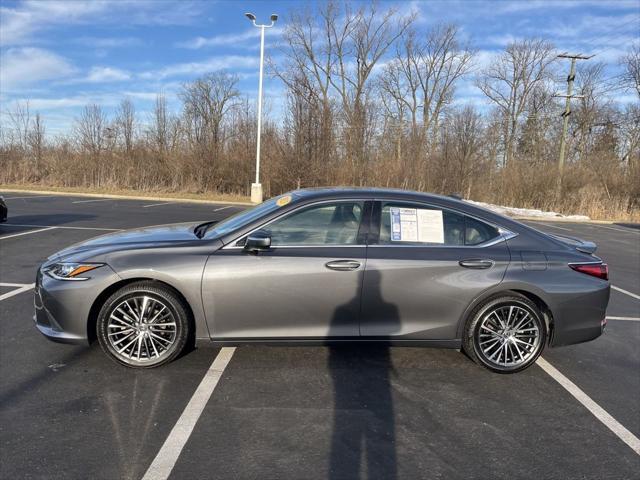 used 2023 Lexus ES 300h car, priced at $37,400