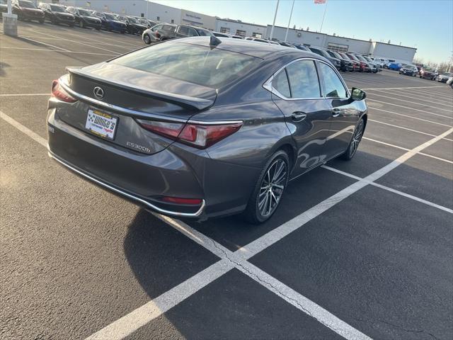 used 2023 Lexus ES 300h car, priced at $37,400