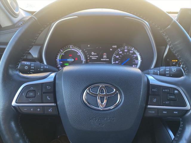 used 2022 Toyota Highlander Hybrid car, priced at $41,800