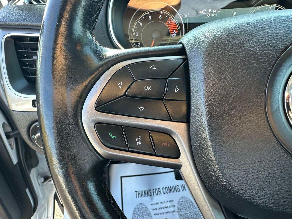 used 2020 Jeep Cherokee car, priced at $19,900