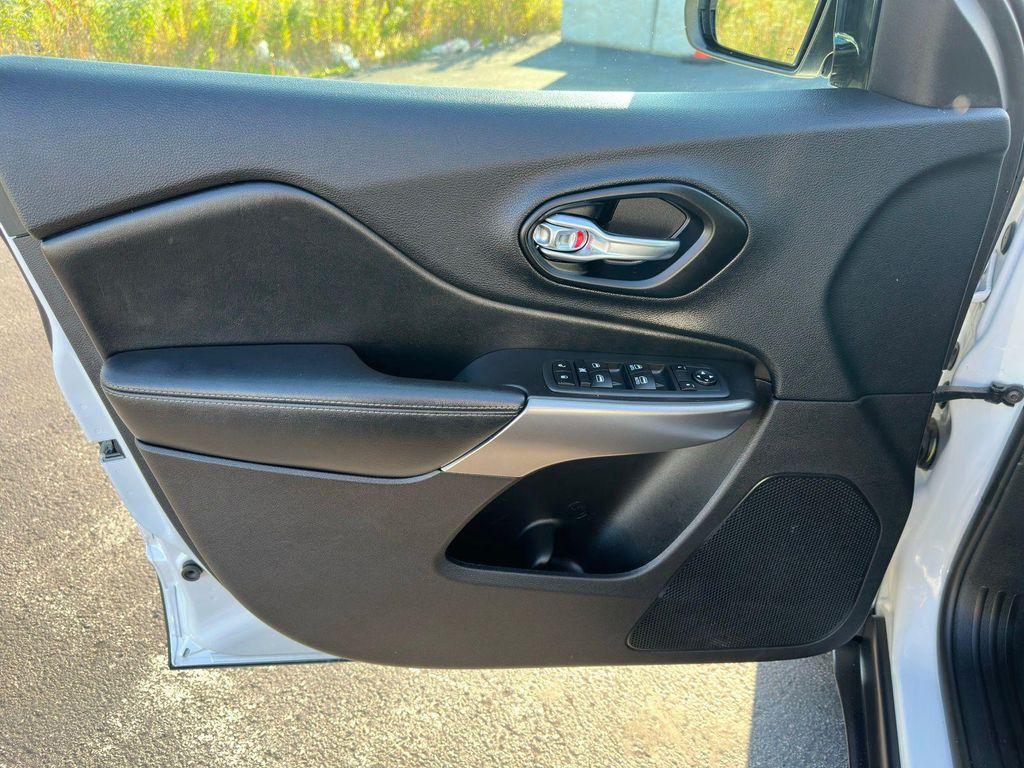 used 2020 Jeep Cherokee car, priced at $19,900