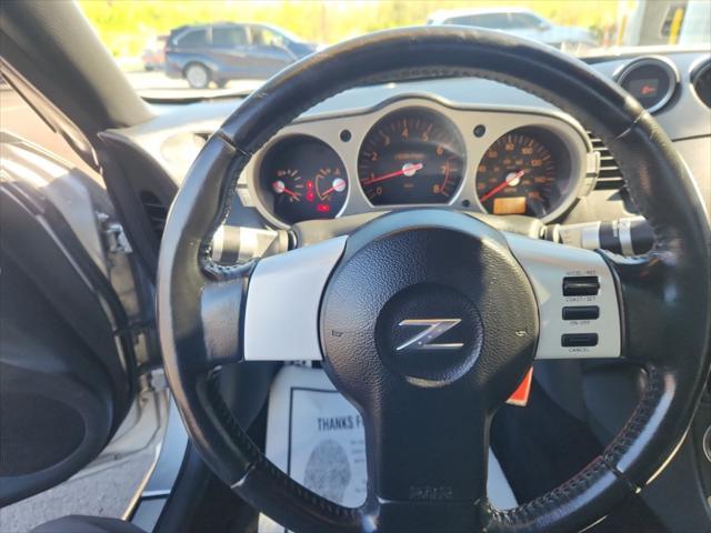 used 2005 Nissan 350Z car, priced at $11,900