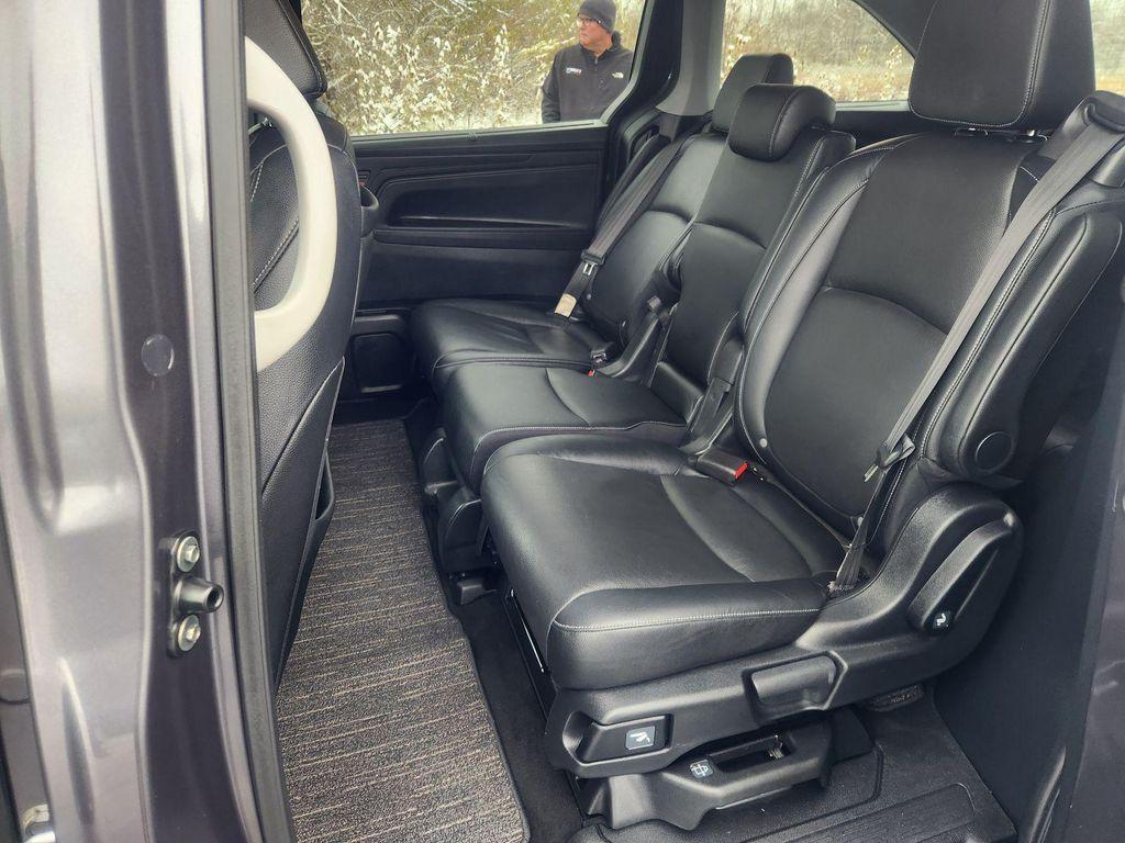 used 2024 Honda Odyssey car, priced at $39,100