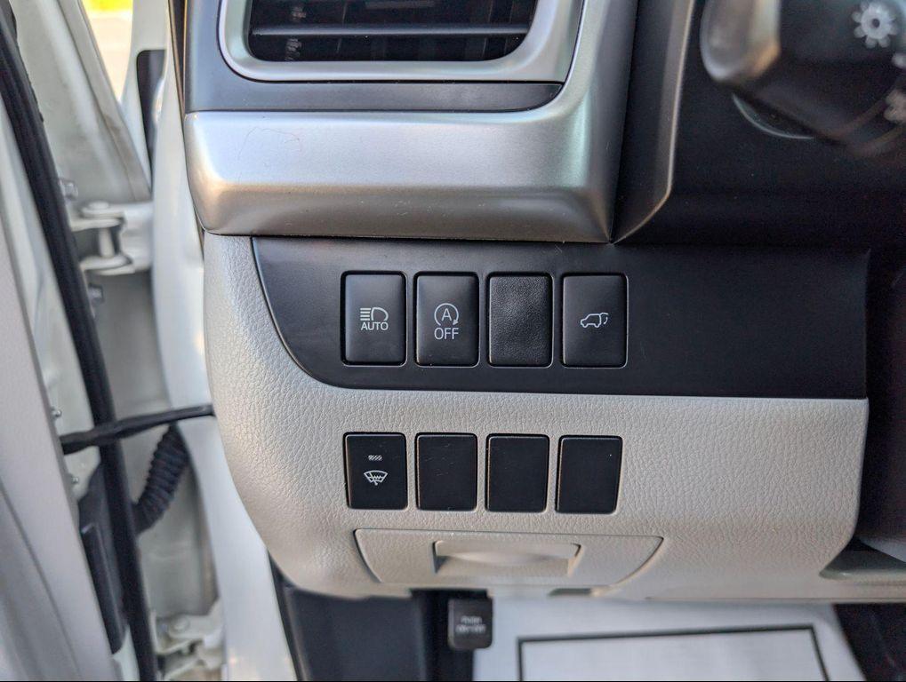 used 2017 Toyota Highlander car, priced at $15,900
